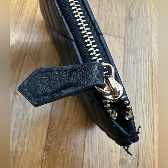 *last chance!!* Black zip wallet with ring - Picture 6 of 14